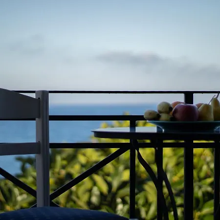 The Island House - Family Size - Overlooking The Aegean - 3 Steps From The *