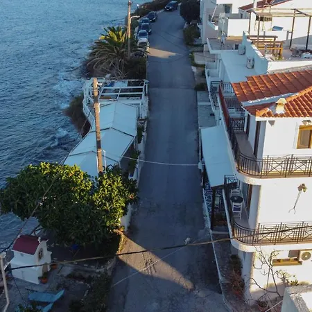 The Island House - Family Size - Overlooking The Aegean - 3 Steps From The Сasa de vacaciones