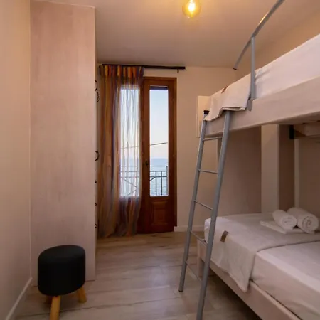 Сasa de vacaciones The Island House - Family Size - Overlooking The Aegean - 3 Steps From The Mókhlos