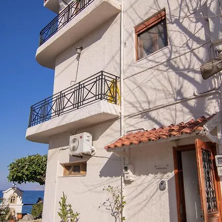 The Island House - Family Size - Overlooking The Aegean - 3 Steps From The Сasa de vacaciones