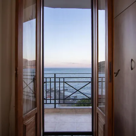 The Island House - Family Size - Overlooking The Aegean - 3 Steps From The Casa de Férias
